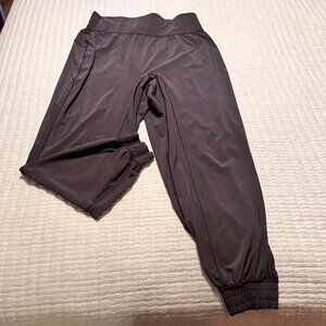 Lululemon Lightweight Joggers – Black, Size 8